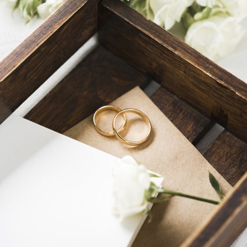 close-up-box-with-engagement-rings